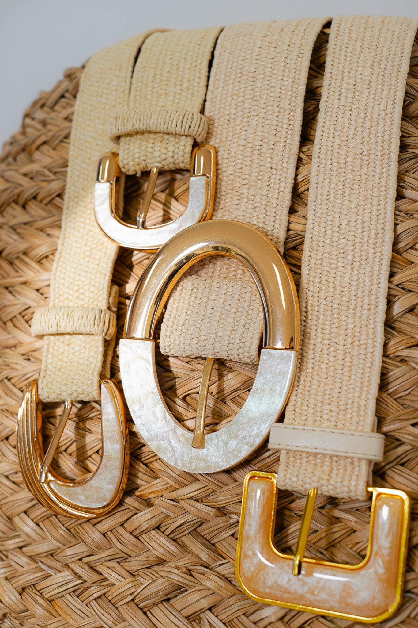 Shiny Two Toned Buckle Raffia Stretch Belt
