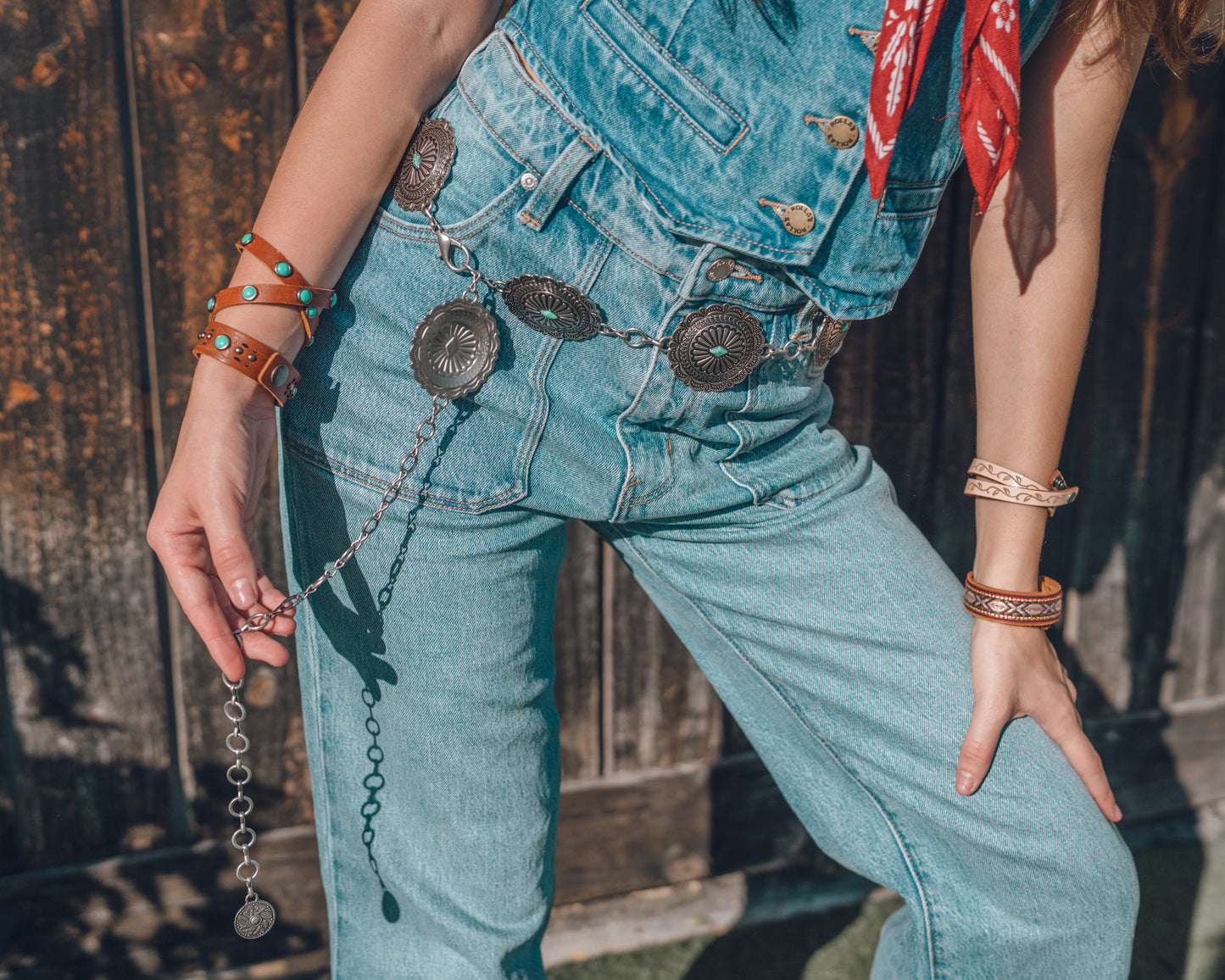 Turquoise Oval Floral Concho Chain Belt