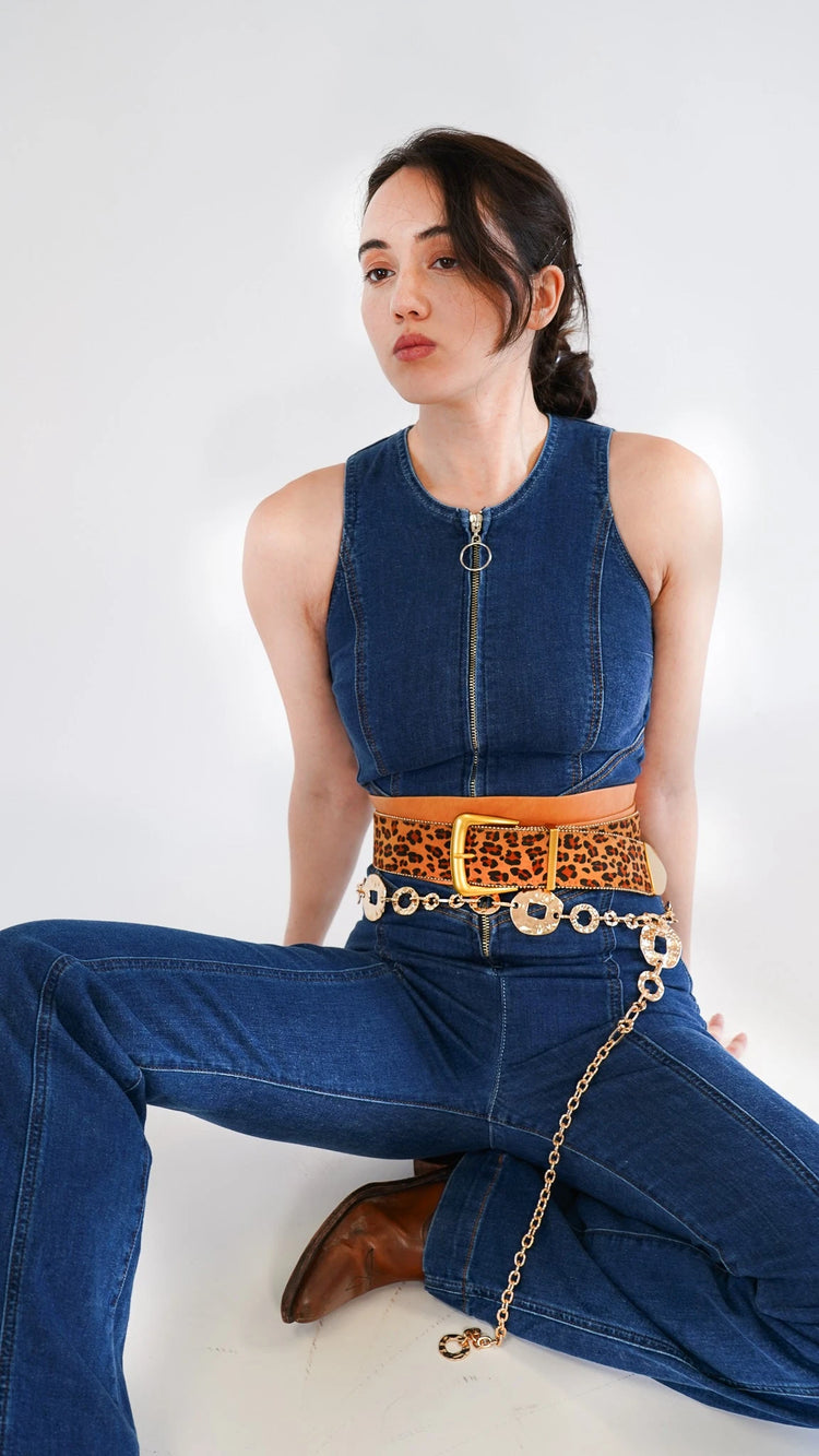 Wholesale - Explore our collection featuring stylish belts adorned with animal prints, perfect for adding a bold statement.