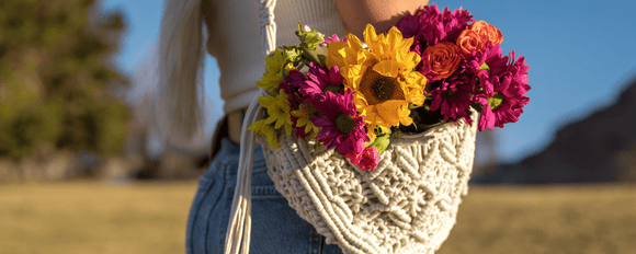Wholesale-our stylish and functional handbags, ranging from crossbody bags to clutches and backpacks, ideal for retail.