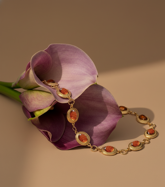 Amber Detail Gold Chain Belt