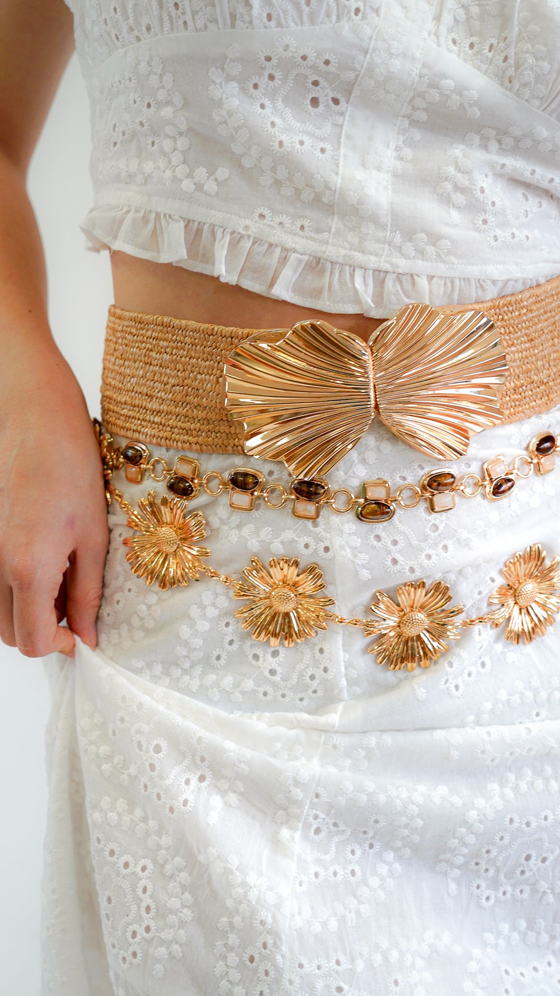 Ruby Red Stone Alternating Pattern Chain Belt