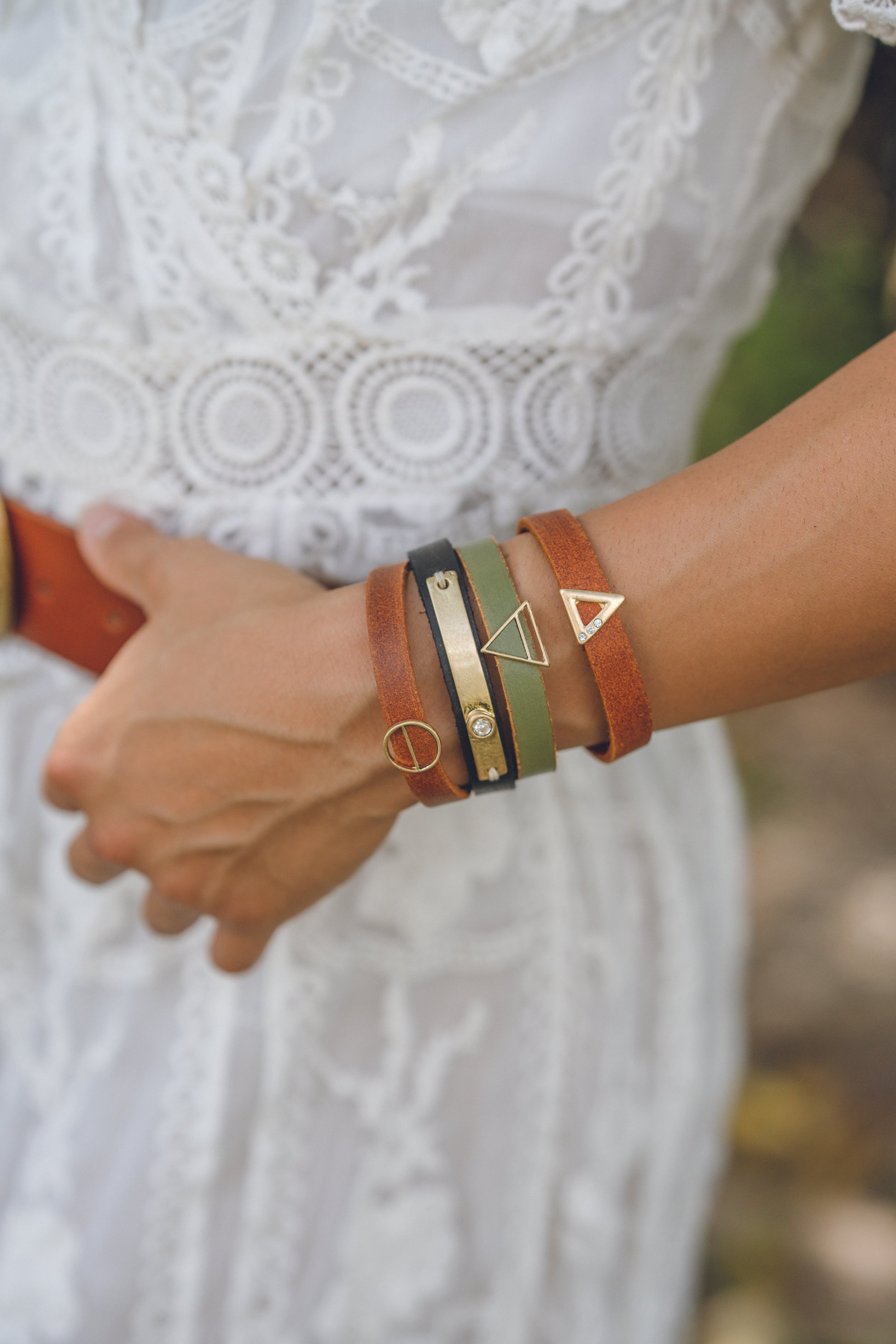 2066 - Golden Triangle - Wholesale Bracelet - Most Wanted USA