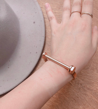 2117 - Hexagon Bar Bracelet - Wholesale Bracelet - Most Wanted USA