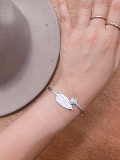 2118 - Leaf and Marble Circle Bracelet - Wholesale Bracelet - Most Wanted USA