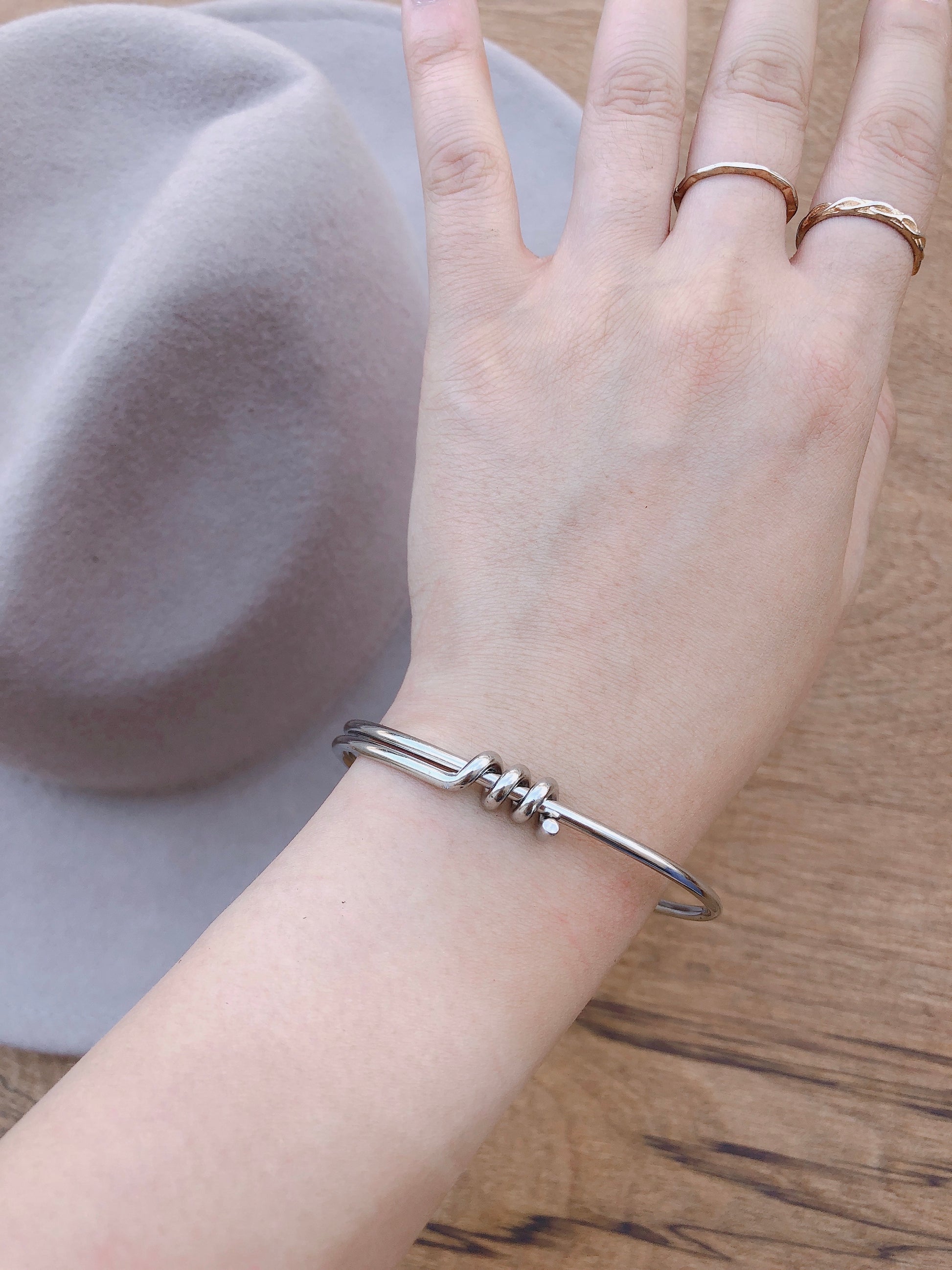 2136 - Coil Bracelet - Prepack of 4 - Most Wanted USA